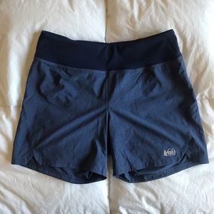 REI Shorts w/ Lining S